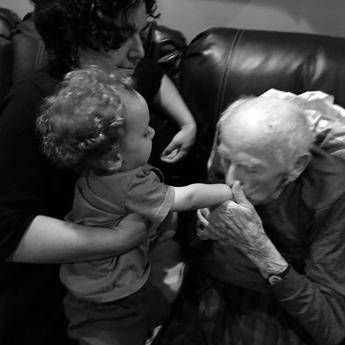 Shoah: 'foto e grafica d'arte contemporanea', una mostra a San Donà di Piave Shoah: 'foto e grafica d'arte contemporanea', una mostra a San Donà di Piave